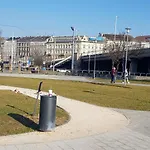 Tinodi Utca 1-3