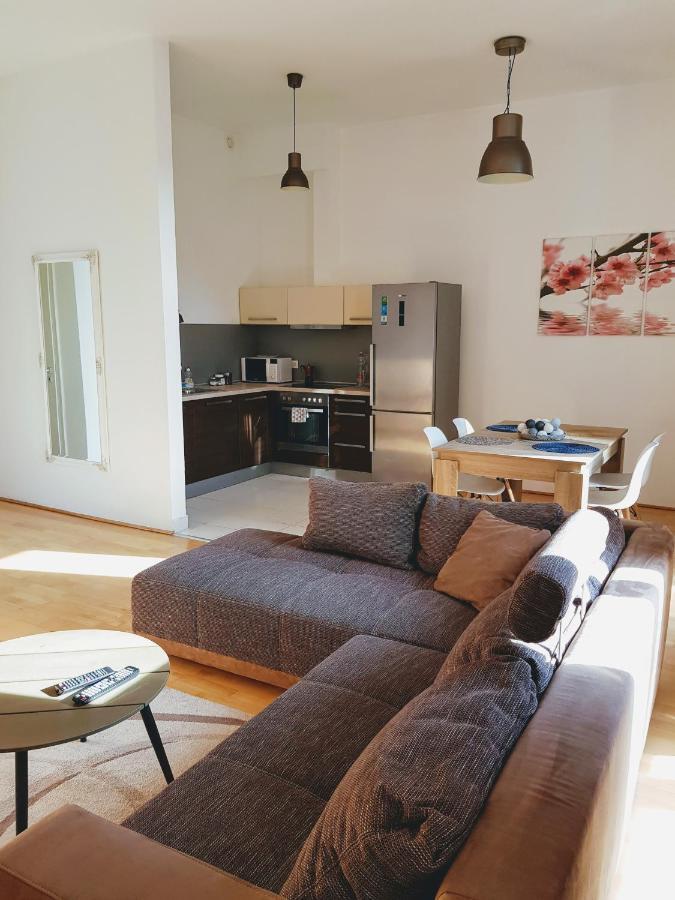 Tinodi Utca 1-3 Apartment *